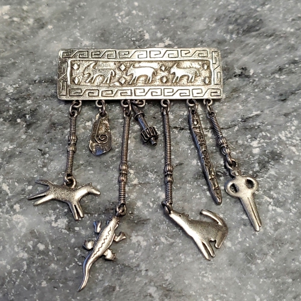Vintage JJ 1988 80s NATIVE BROOCH PIN PENDANT TRIBAL CAVE ART ANIMALS CHARMS